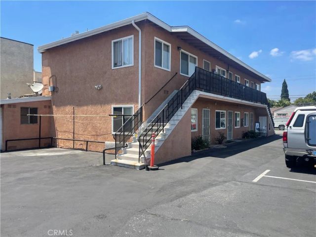 9716 Laurel 2, Bellflower, CA 90706