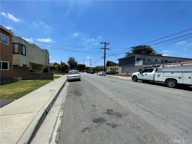9716 Laurel 2, Bellflower, CA 90706