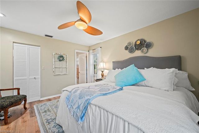 9290 Lake Park DR 201, Fort Myers, FL 33919