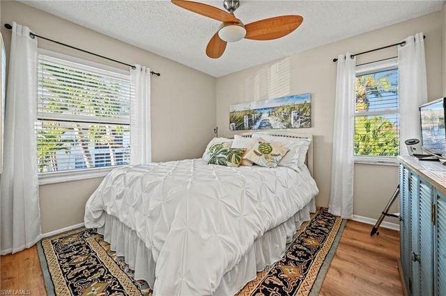 9290 Lake Park DR 201, Fort Myers, FL 33919