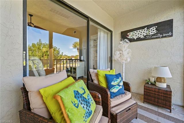 9290 Lake Park DR 201, Fort Myers, FL 33919