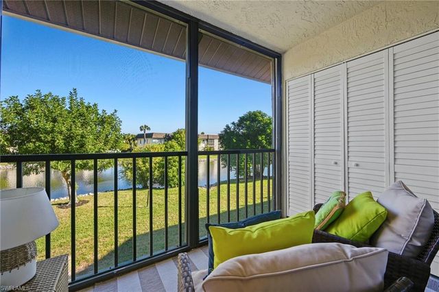 9290 Lake Park DR 201, Fort Myers, FL 33919