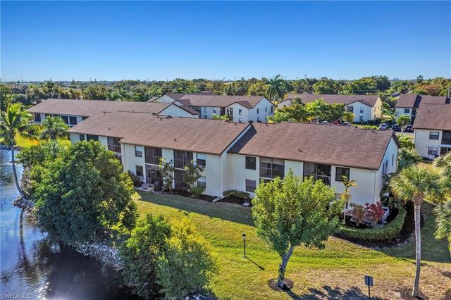 9290 Lake Park DR 201, Fort Myers, FL 33919