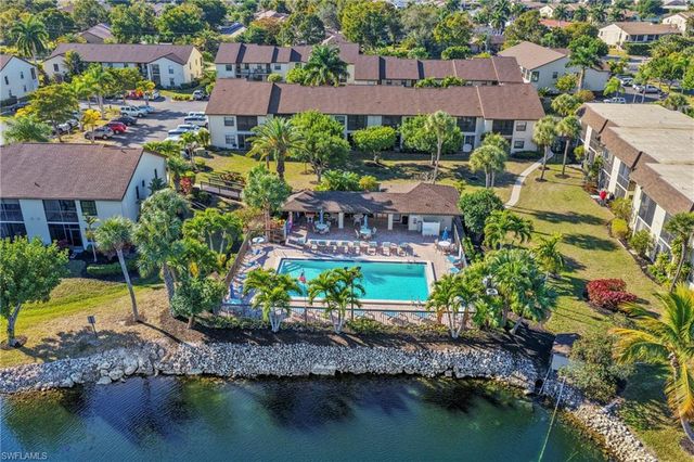 9290 Lake Park DR 201, Fort Myers, FL 33919