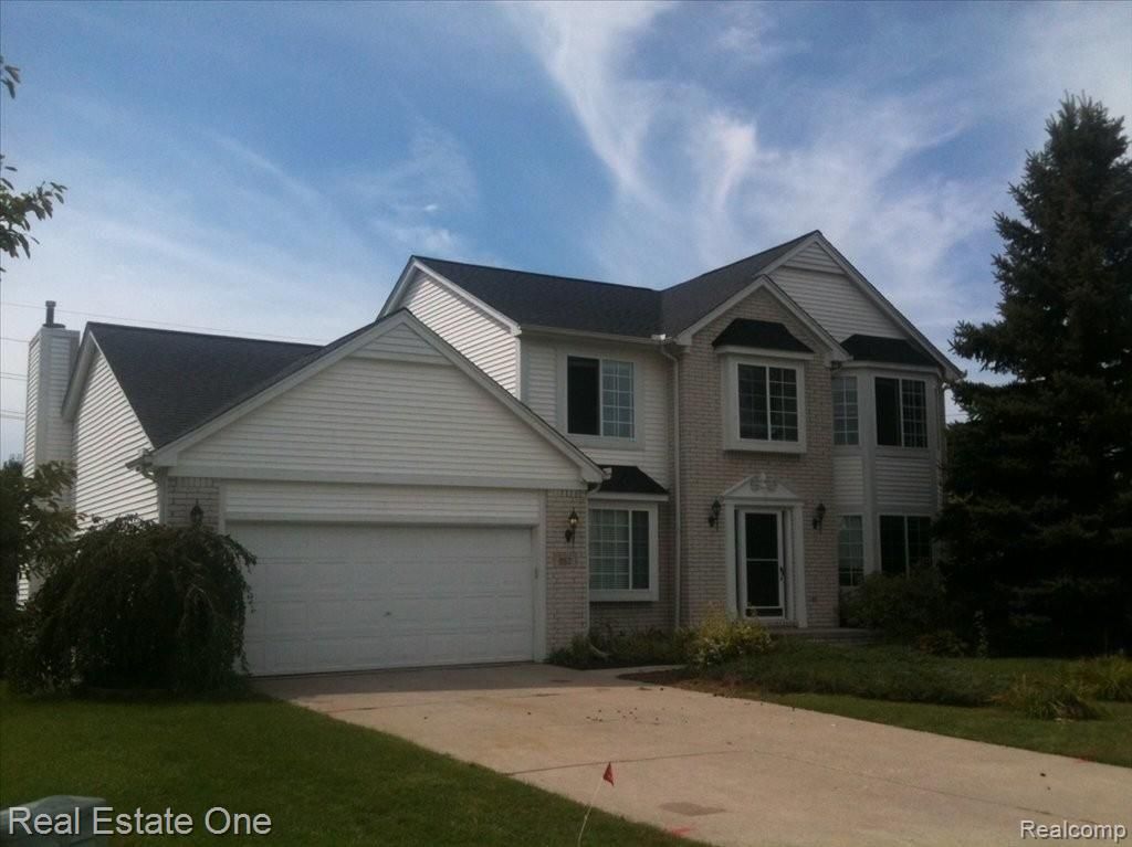 957 Meadowbrook Way, Milford Charter Township, MI 48381