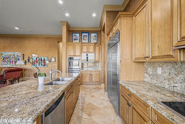 41117 N CLUB POINTE Drive, Anthem, AZ 85086