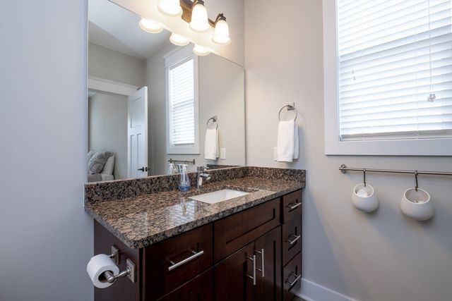 1811B 6th Ave, N, Nashville, TN 37208