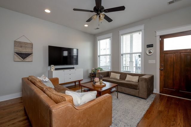 1811B 6th Ave, N, Nashville, TN 37208