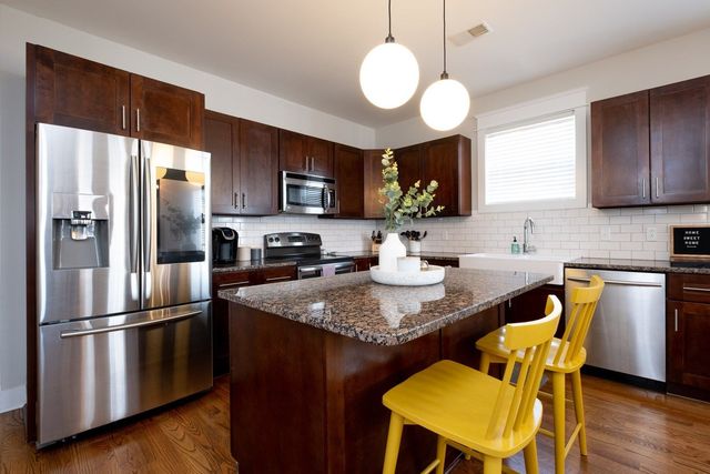 1811B 6th Ave, N, Nashville, TN 37208