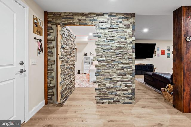 4522 MADONNA RD, Street, MD 21154