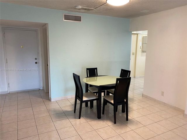 1900 Diana Dr 3D, Hallandale Beach, FL 33009