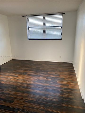 1900 Diana Dr 3D, Hallandale Beach, FL 33009