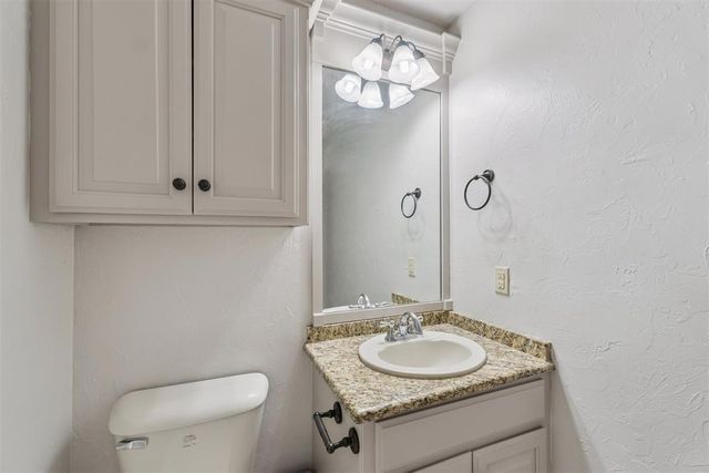 17205 OSPREY Circle, Edmond, OK 73012