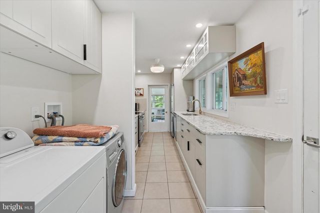2513 BUTLER PIKE, Plymouth Meeting, PA 19462