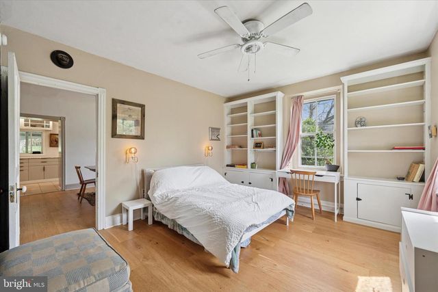 2513 BUTLER PIKE, Plymouth Meeting, PA 19462