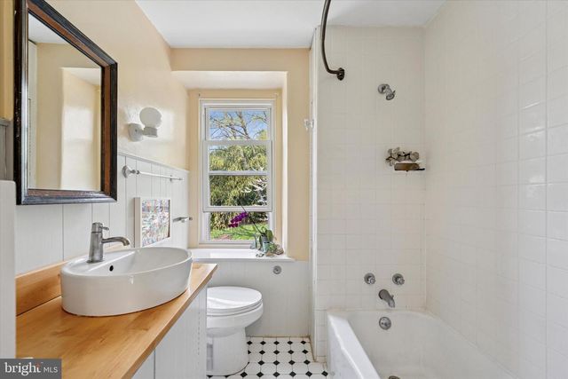 2513 BUTLER PIKE, Plymouth Meeting, PA 19462