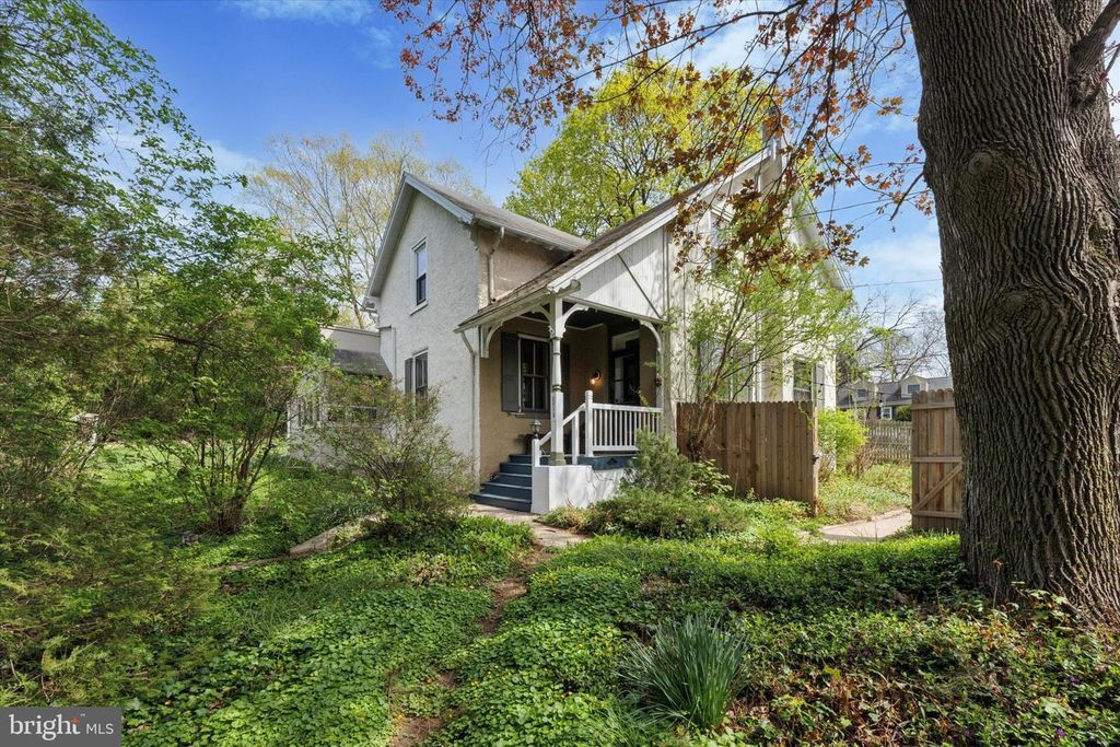 2513 BUTLER PIKE, Plymouth Meeting, PA 19462