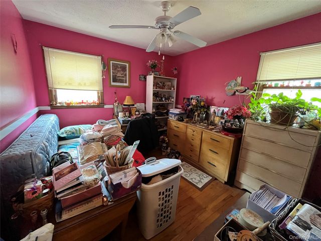 40 Lidge Drive, Farmingville, NY 11738