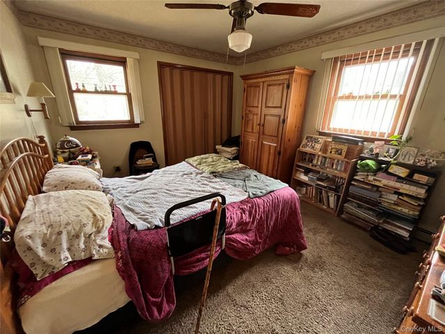 40 Lidge Drive, Farmingville, NY 11738