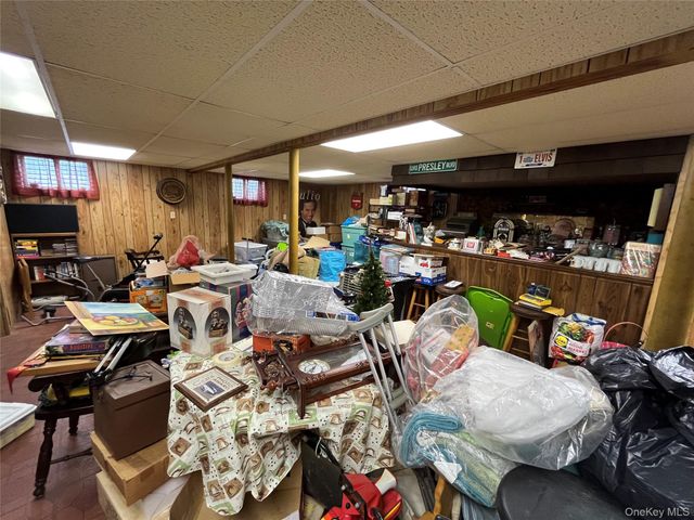 40 Lidge Drive, Farmingville, NY 11738