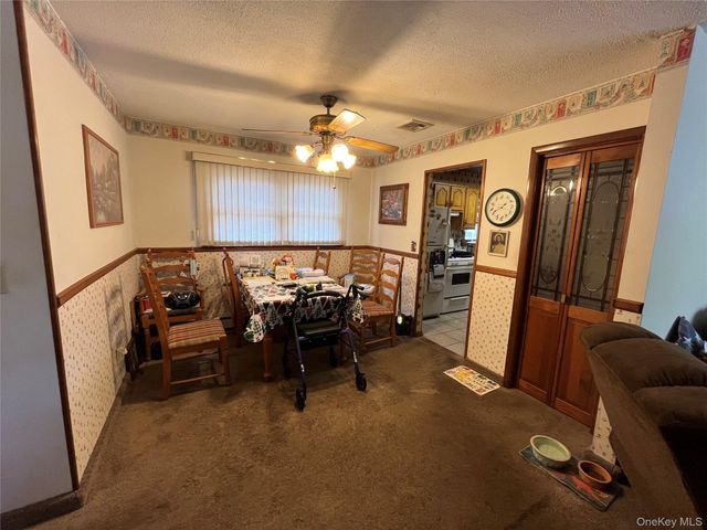 40 Lidge Drive, Farmingville, NY 11738