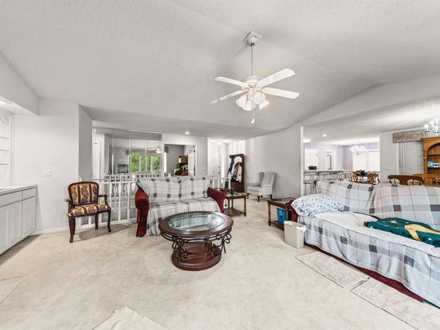 61 Alicante Way, Hot Springs Village, AR 71909