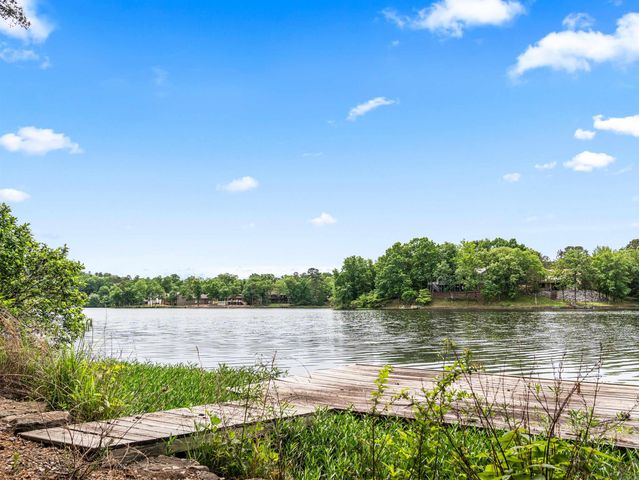 61 Alicante Way, Hot Springs Village, AR 71909