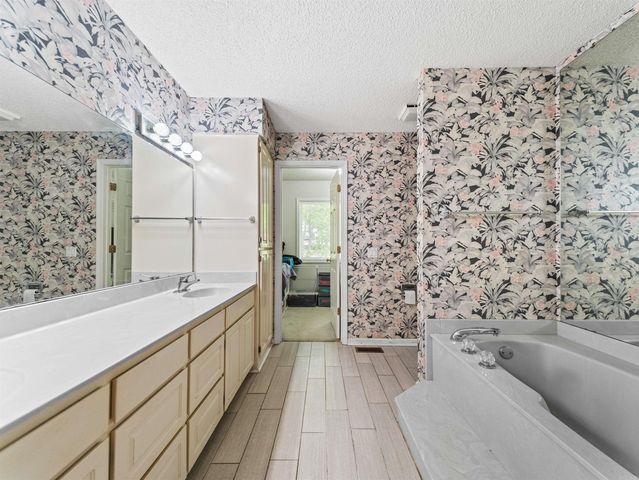 61 Alicante Way, Hot Springs Village, AR 71909
