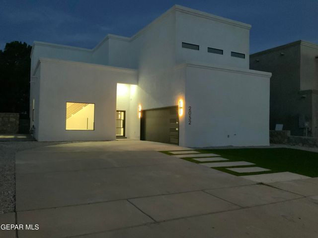 2052 Crystal Ridge Street, El Paso, TX 79938