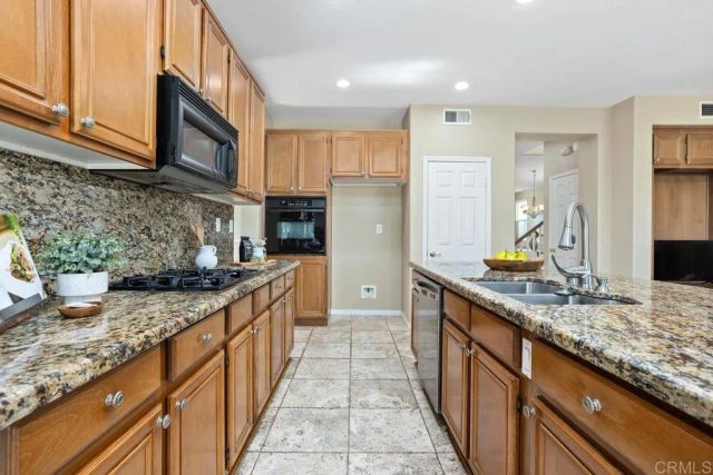 679 Glasgow Ct, San Marcos, CA 92069