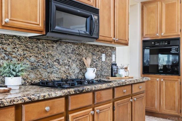 679 Glasgow Ct, San Marcos, CA 92069