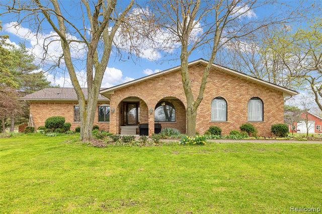 4425 Bethuy Road, Casco, MI 48064