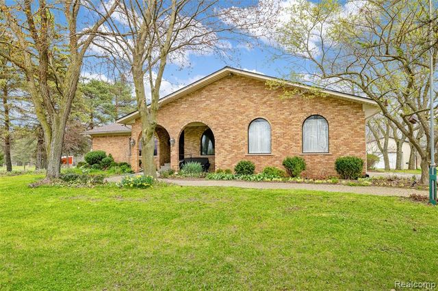 4425 Bethuy Road, Casco, MI 48064