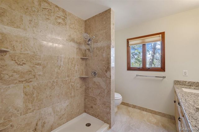 4425 Bethuy Road, Casco, MI 48064