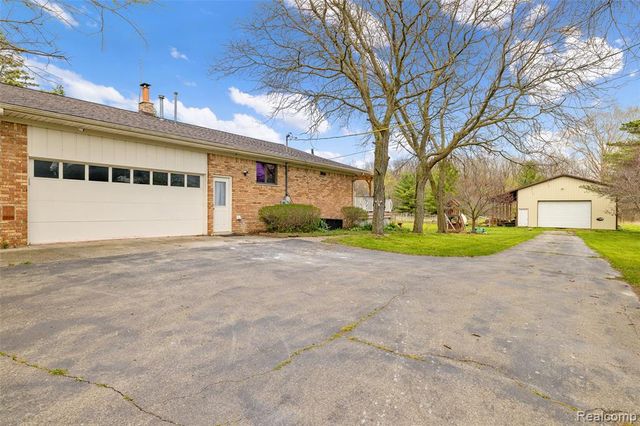 4425 Bethuy Road, Casco, MI 48064