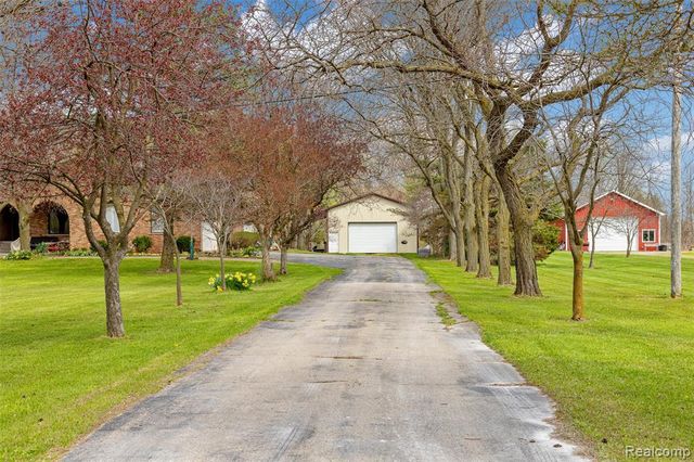 4425 Bethuy Road, Casco, MI 48064