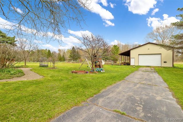 4425 Bethuy Road, Casco, MI 48064