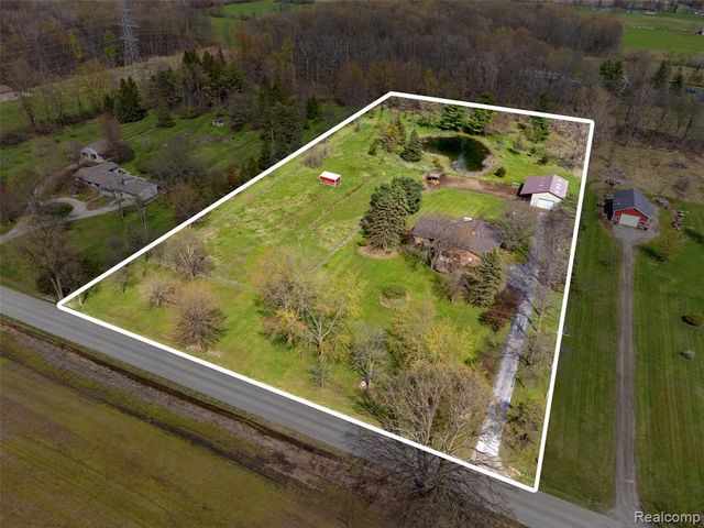 4425 Bethuy Road, Casco, MI 48064