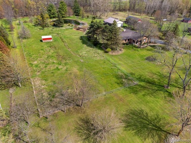 4425 Bethuy Road, Casco, MI 48064