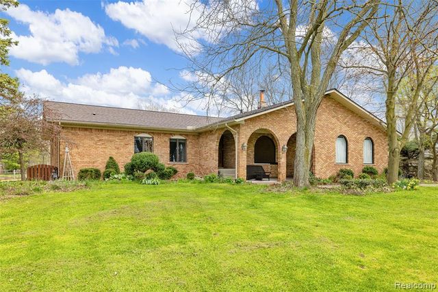 4425 Bethuy Road, Casco, MI 48064