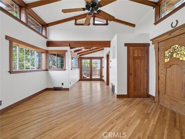 3950 De Longpre Avenue, Los Angeles, CA 90027