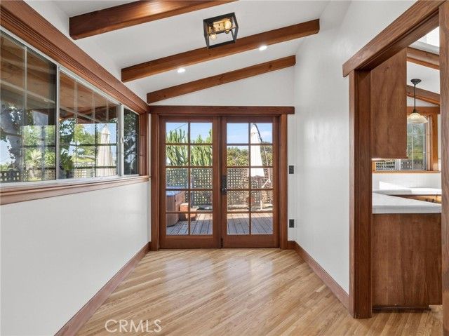 3950 De Longpre Avenue, Los Angeles, CA 90027