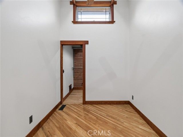 3950 De Longpre Avenue, Los Angeles, CA 90027