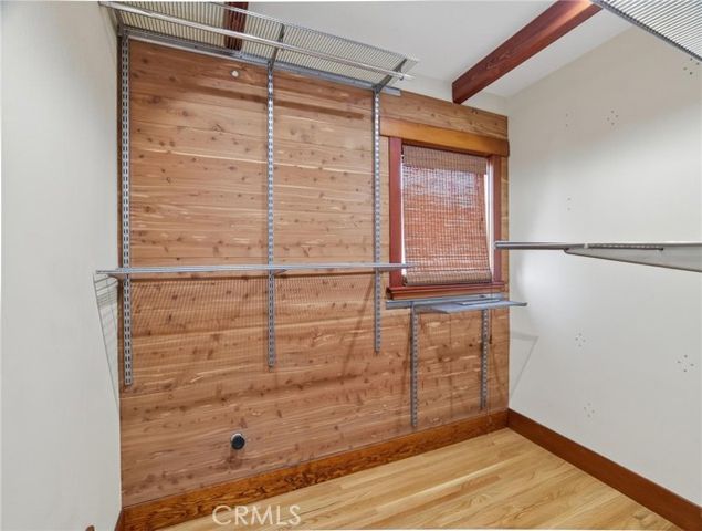 3950 De Longpre Avenue, Los Angeles, CA 90027