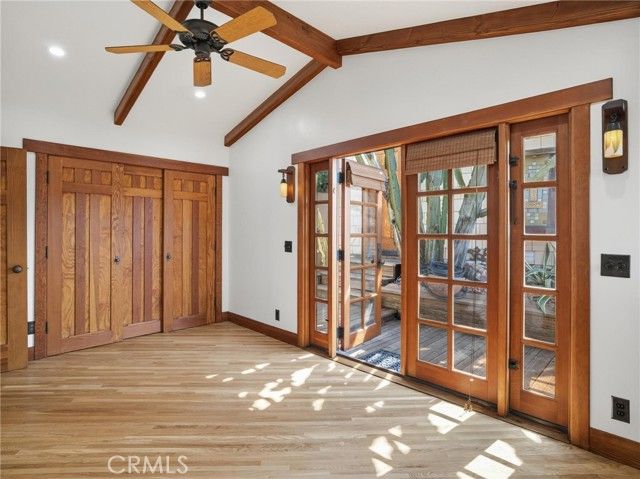 3950 De Longpre Avenue, Los Angeles, CA 90027