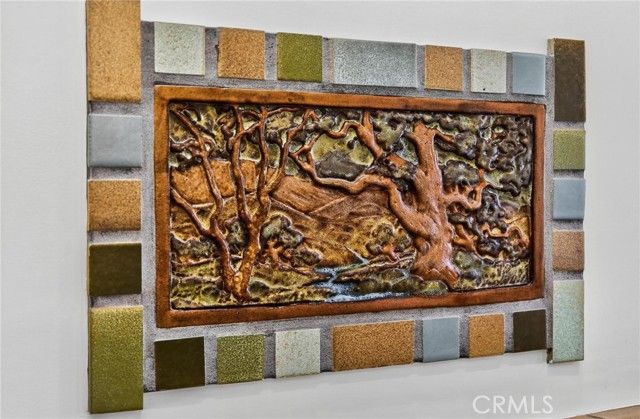 3950 De Longpre Avenue, Los Angeles, CA 90027