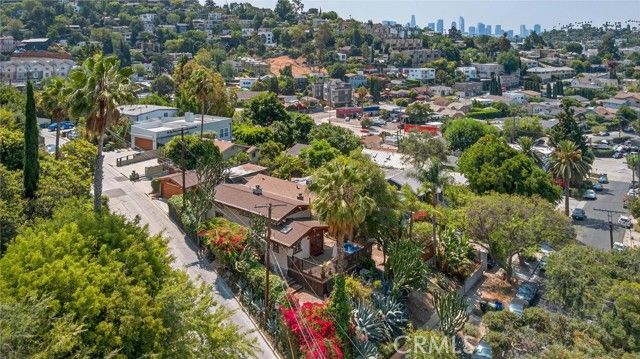 3950 De Longpre Avenue, Los Angeles, CA 90027