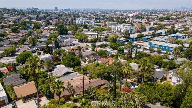 3950 De Longpre Avenue, Los Angeles, CA 90027