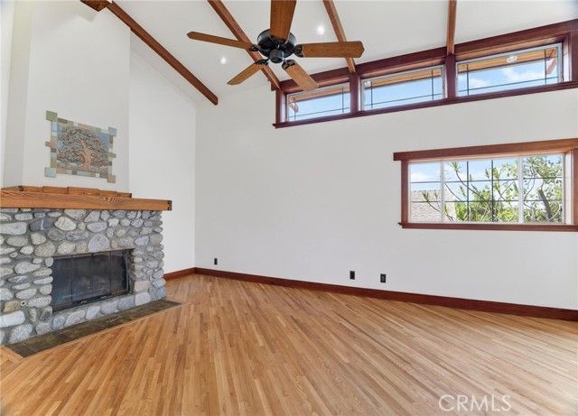 3950 De Longpre Avenue, Los Angeles, CA 90027