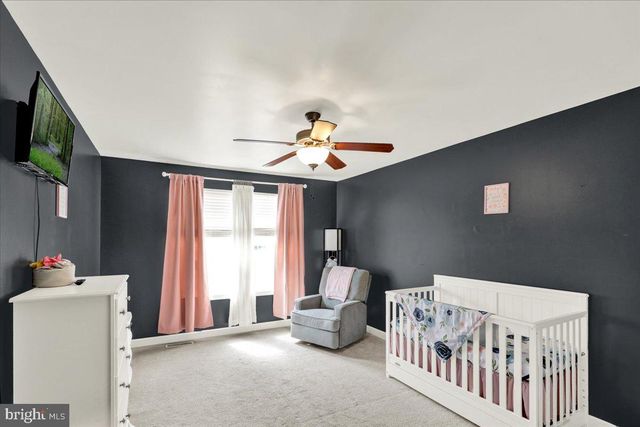 702 WATER ST, Temple, PA 19560